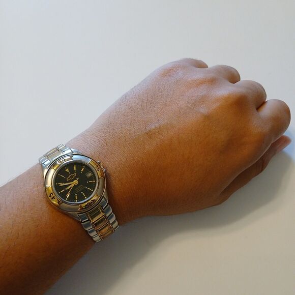 Vtg Croton Reliance Chevy Black Dial Two-Tone Women Watch WR 3ATM - 5 1/2\